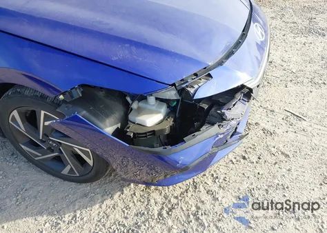 2024 Hyundai Elantra Sel z USA, uszkodzony, nr VIN KMHLS4DG3RU674098